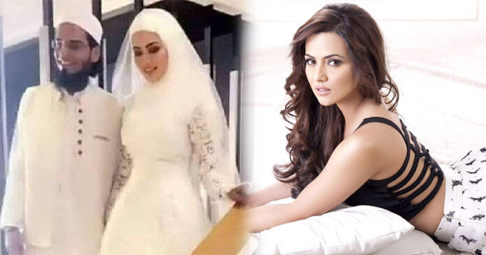 sana-khan-gets-married-to-mufti-anas-in-surat Sana Khan Gets Married To Mufti Anas In Surat 696x365