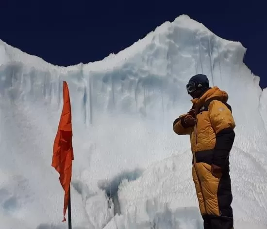 Vipin-Chaudhary-on-mount-everest