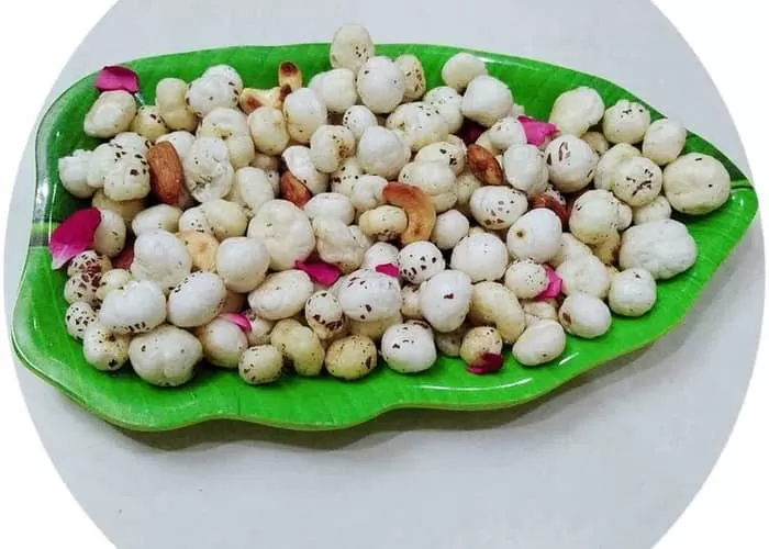 makhane khane ke fayde aur nuksaan