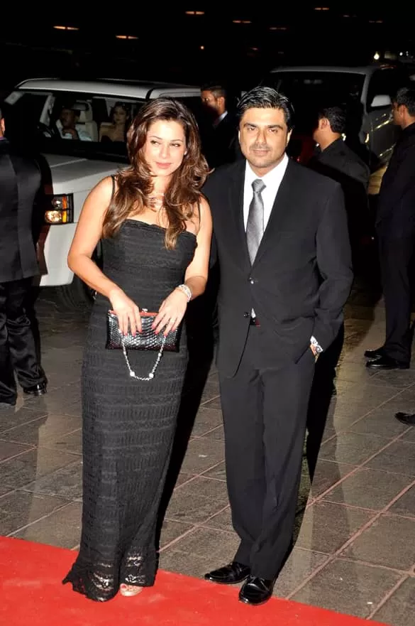 Samir Soni wife Neelam Kothari