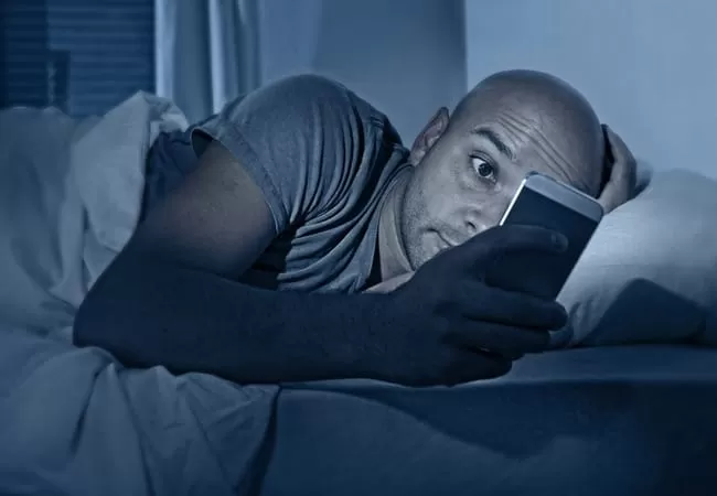 Using Phone Before Going To Sleep