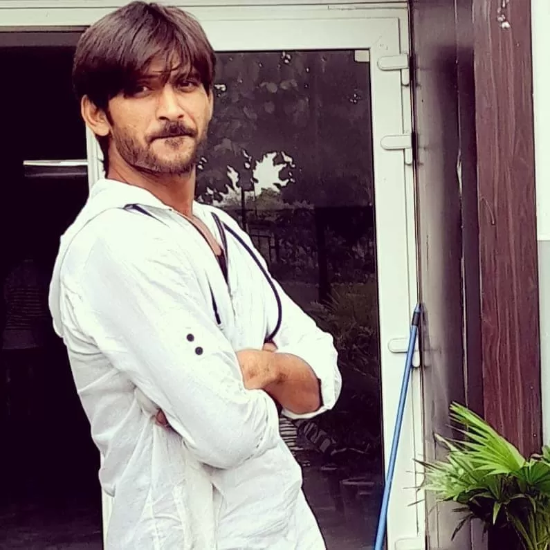 Sachin Tiwari Sushant humshakl