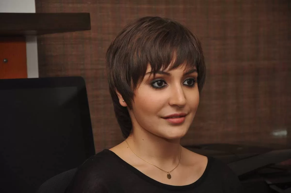 Anushka Sharma New Hair Look Pk Movie