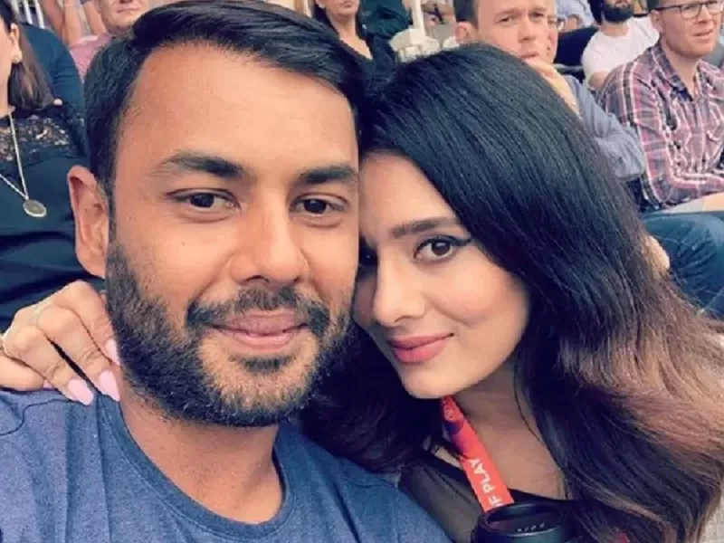 Stuart Binny Mayanti Langer 202002142363