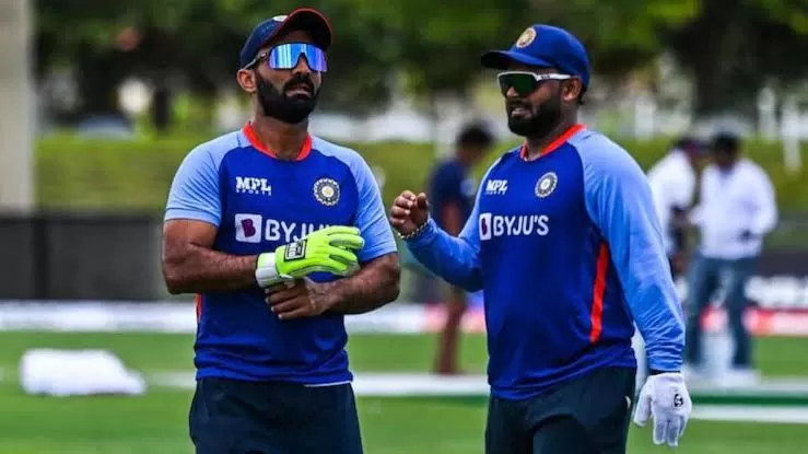 Dinesh Karthik Rishabh Pant
