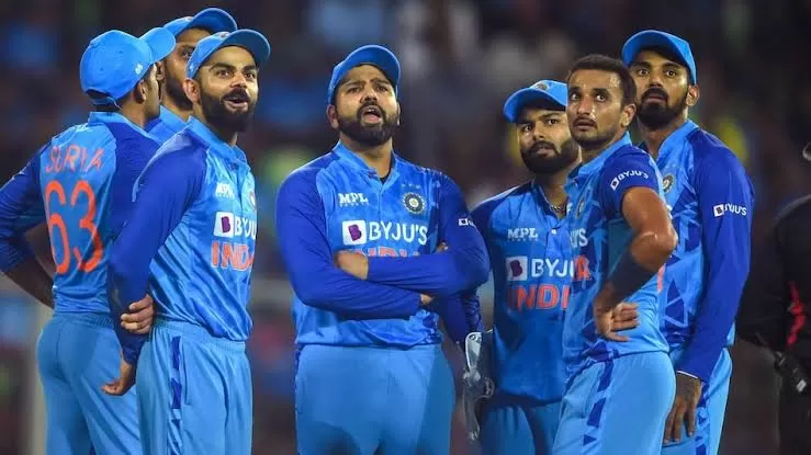 श्रीलंका के खिलाफ सीरीज के लिए टीम इंडिया का ऐलान, ऋषभ पंत हुए बाहर जबकि ये खिलाड़ी हुए शामिल